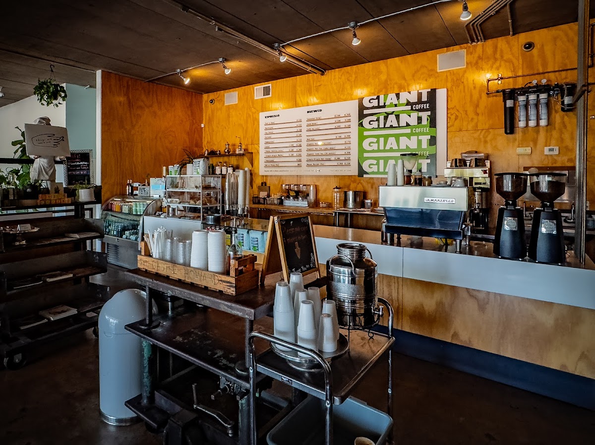 Giant Coffee